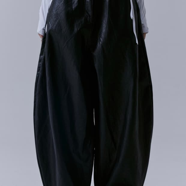 트리밍버드 레더 바지 팝니다