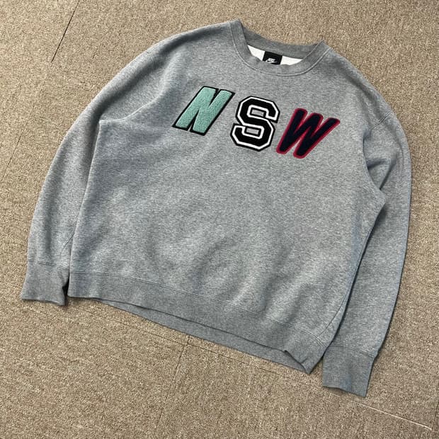 나이키 nsw 스우시 맨투맨