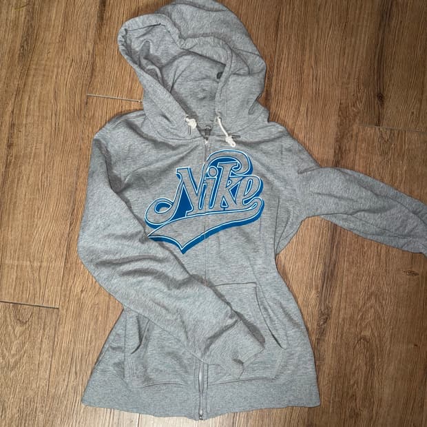 나이키 슬림핏 빈티지 뭐그런후드집업