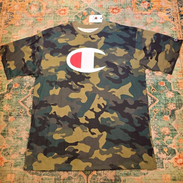 챔피온 Champion USA카모플라쥬 패턴 반팔 티셔츠