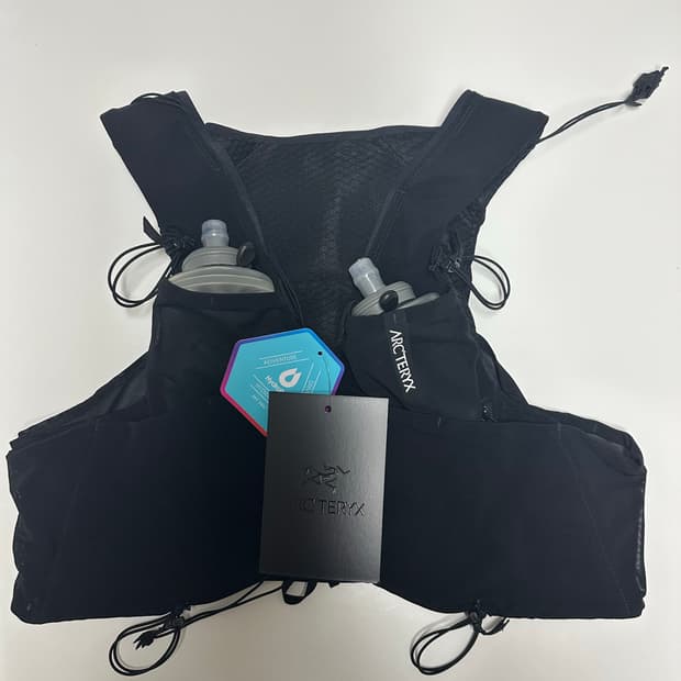 아크테릭스 arcteryx 노반 7 베스트 블랙 새제품