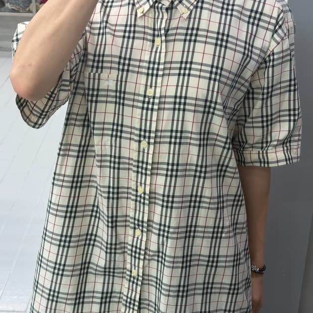 버버리 런던 노바 체크 패턴 반팔 셔츠