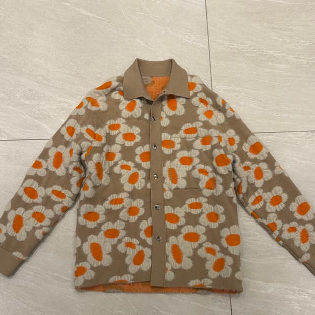 Jacquemus 플라워 패턴 가디건
