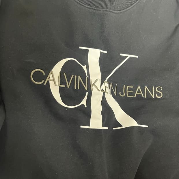 Calvin klein 맨투맨