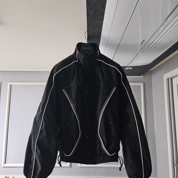 [거의 새것] 아더에러 반트 느와르 ver.2 점퍼 M