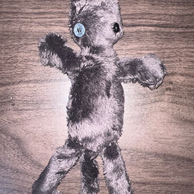 Dying inside cat (charcoal) 