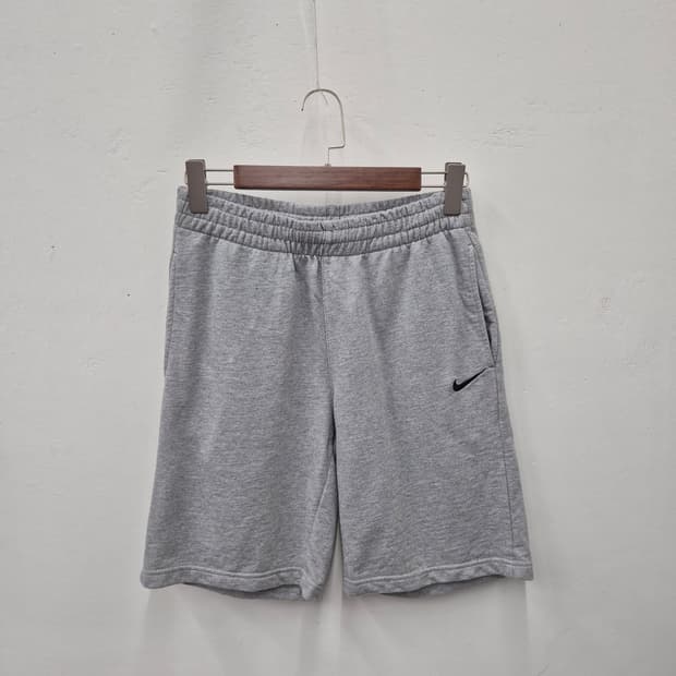 나이키 트레이닝 반바지 M
