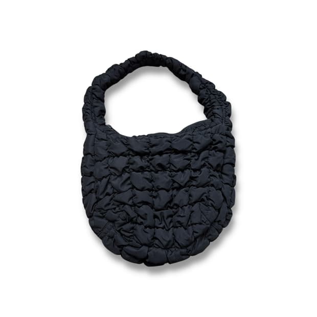 COS 퀼티드 클라우드 숄더백