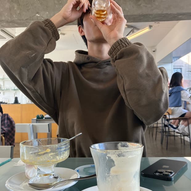 M)시보리 크롭 후드 브라운