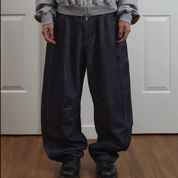 [9999xHeoYool] Technical Curved Denim