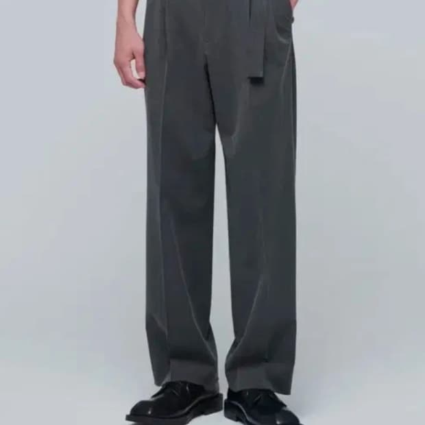 무탠다드 벨티드 와이드 슬렉스 그레이