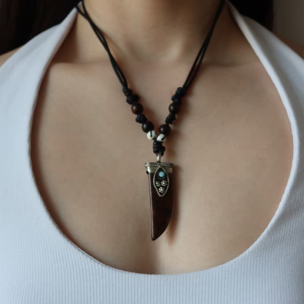 tusk style necklace