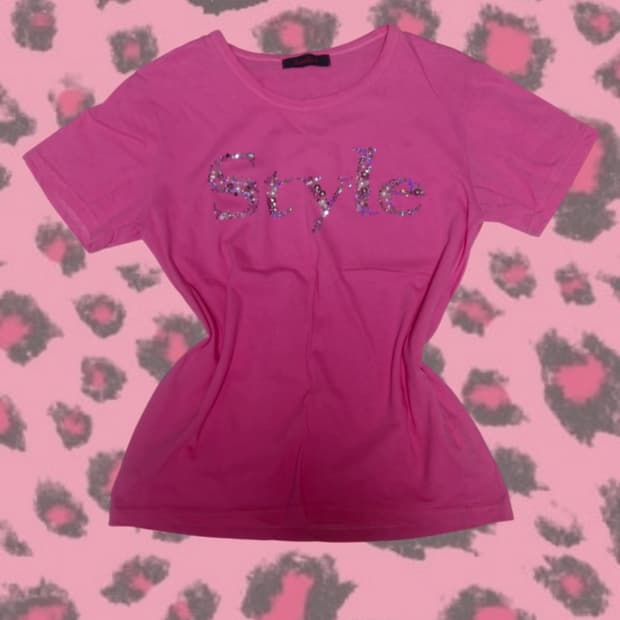 Banila b 핫핑크 진주 갸루 티셔츠