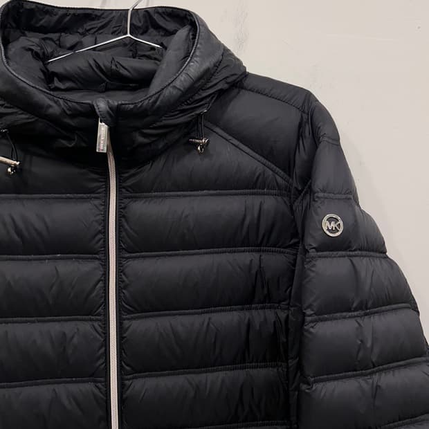 마이클코어 패커블 덕다운 필링 후드 롱패딩