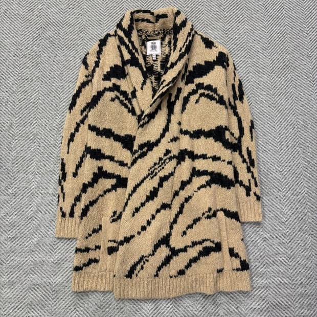 쥬시꾸뛰르 갸루 지브라 숄코트 v2188