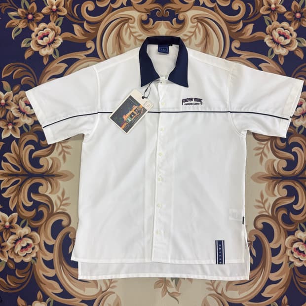 (L)로맨틱 크라운 Forever young 볼링셔츠(화이트,새상품)