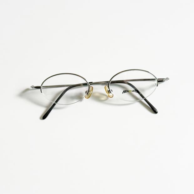 90s HELLOWEEN 다크실버 반무테 오벌 빈티지 안경