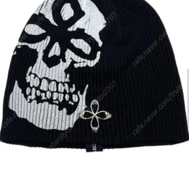써저리 스컬 비니 surgery clover skull beanie
