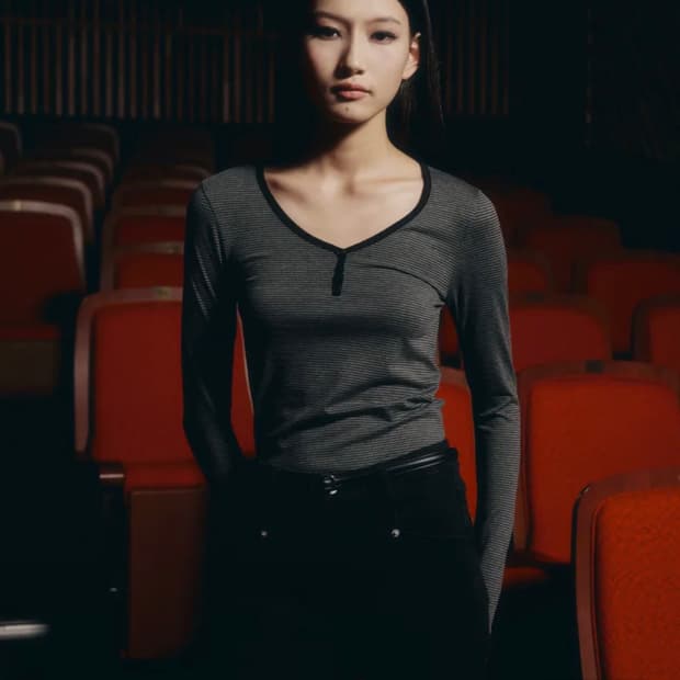 헬레네파리스 버튼 스트라이프 롱 슬리브 [어반 시크]