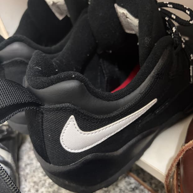 슈프림 나이키SB 다윈로우 블랙 270