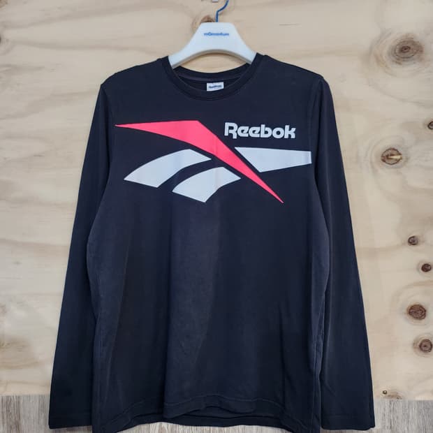 1029) 리복 로고 긴팔 티셔츠