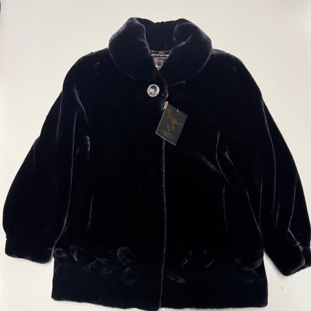 <새상품> 여성 빈티지 페이크 퍼 숏 코트 블랙 77