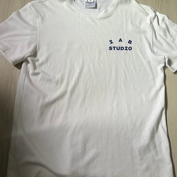 iab 반팔 흰색