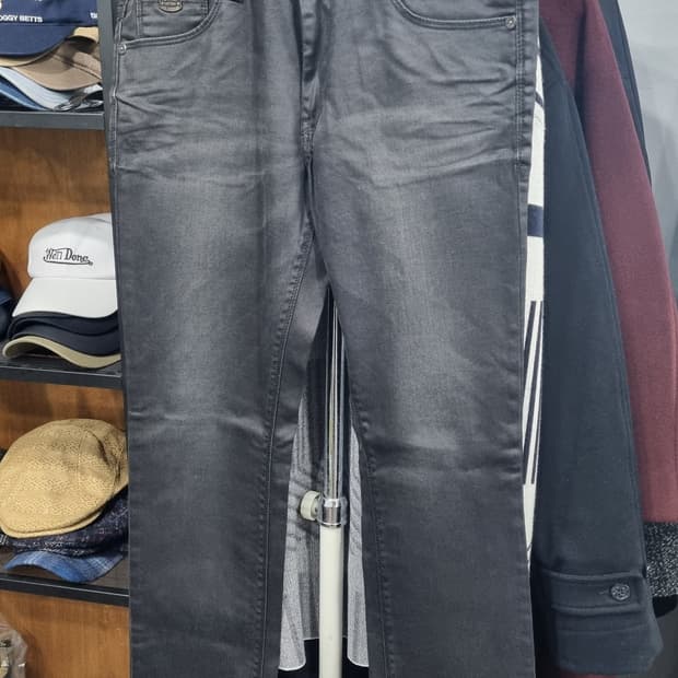 게스진 남성용 블랙그레이(코팅살짝섞인바지) 33size 새상품