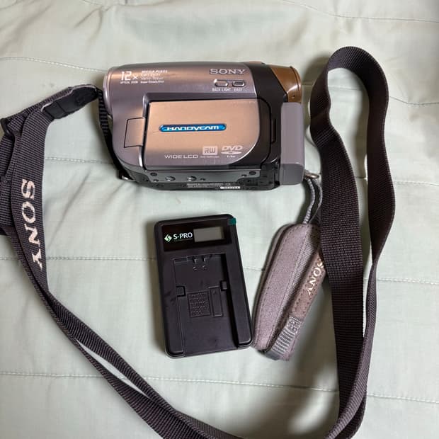 소니 핸디캠 Sony Handycam DCR-DVD703