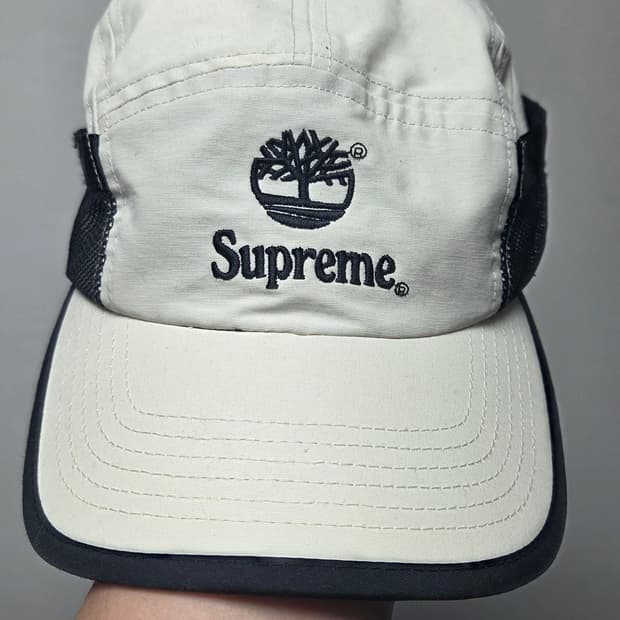 슈프림과 팀버랜드 콜라보 21SS 켐프캡