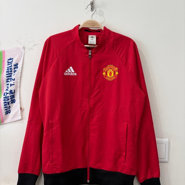164. 아디다스 맨유 자켓