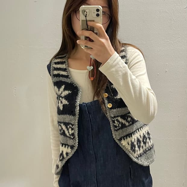 BEAMS nordic pettern knit vest