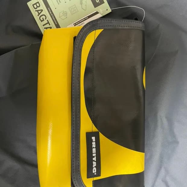 프라이탁 하이파이브오 꿀벌 검노