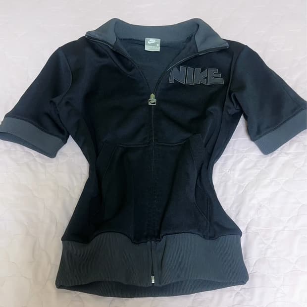 nike 나이키 딱붙핏 반팔 트레이닝 자켓 블랙 솜이코빈티지stc진리