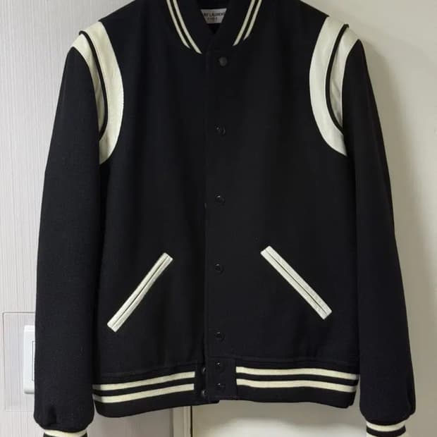 생로랑 바시티 블랙 52사이즈