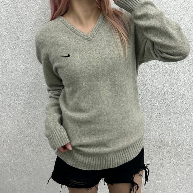 나이키 블랙자수 멜란지 브이 니트 XL