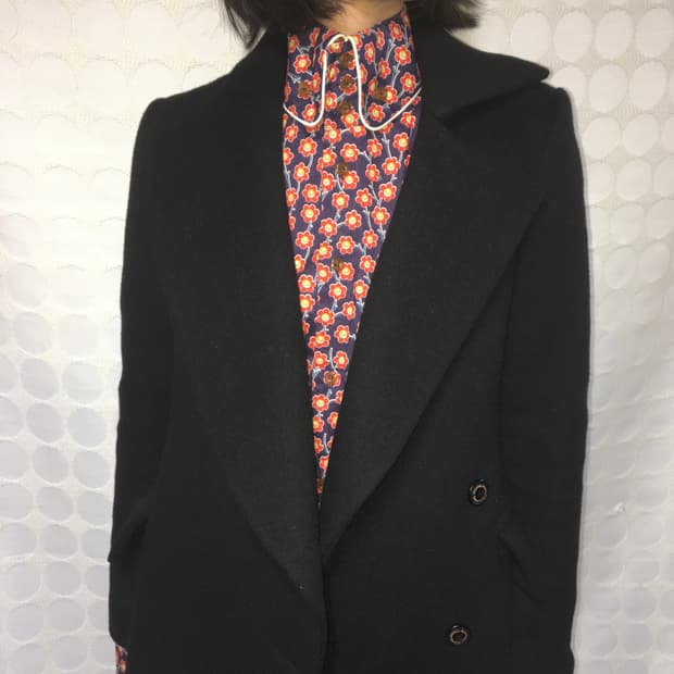 vivienne westwood 비대칭 카라 울 캐시미어 코트 