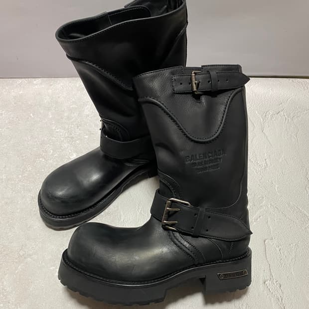 [42] 발렌시아가 베놈 부츠 미들