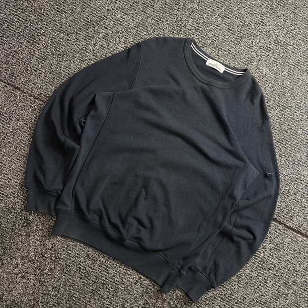 스톤아일랜드 정품 크루넥 스웻 셔츠 2530