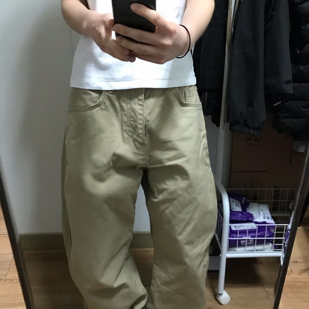 베이지팬츠