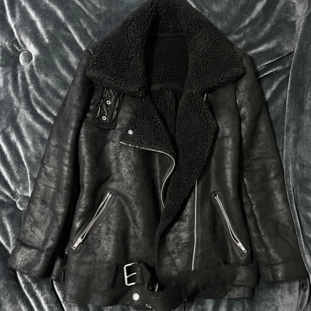 하이넥 벨티드 사선지퍼 시어링 자켓 무스탕 블랙 00s Vkei 락시크