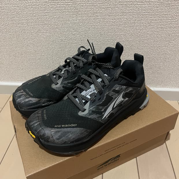ALTRA × and wander LONE PEAK 9+