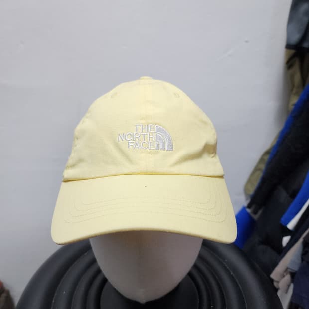 노스페이스 옐로우 볼캡 