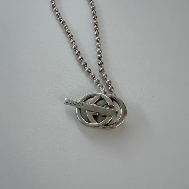 구찌 인터로킹 실버목걸이