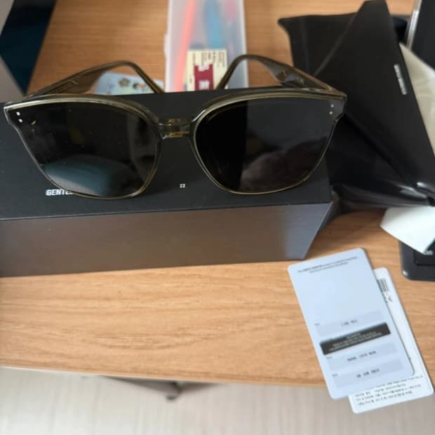 젠틀몬스터 리베01