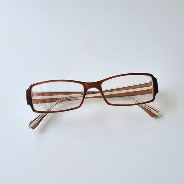 데드스탁 모던 브라운 스퀘어 프레임 안경테