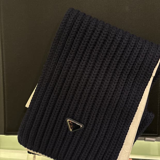 프라다 정품 머플러