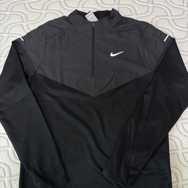 [XL] 나이키 스피어 엘리먼트 써마핏 하프 집 러닝 탑 블랙