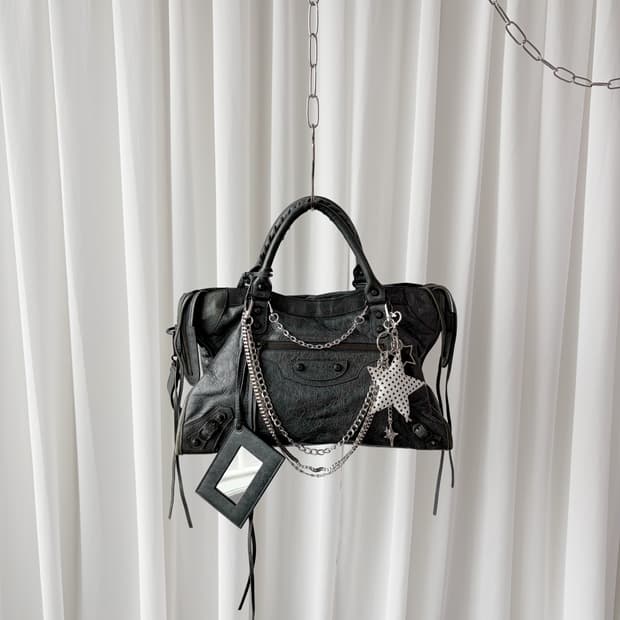 발렌시아가 클래식 시티 모터백