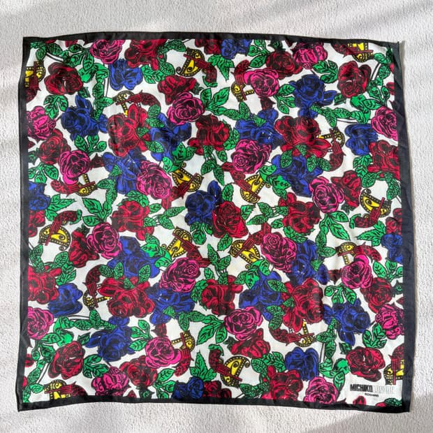 미치코 런던 코시노 빈티지 장미꽃 패턴 스카프